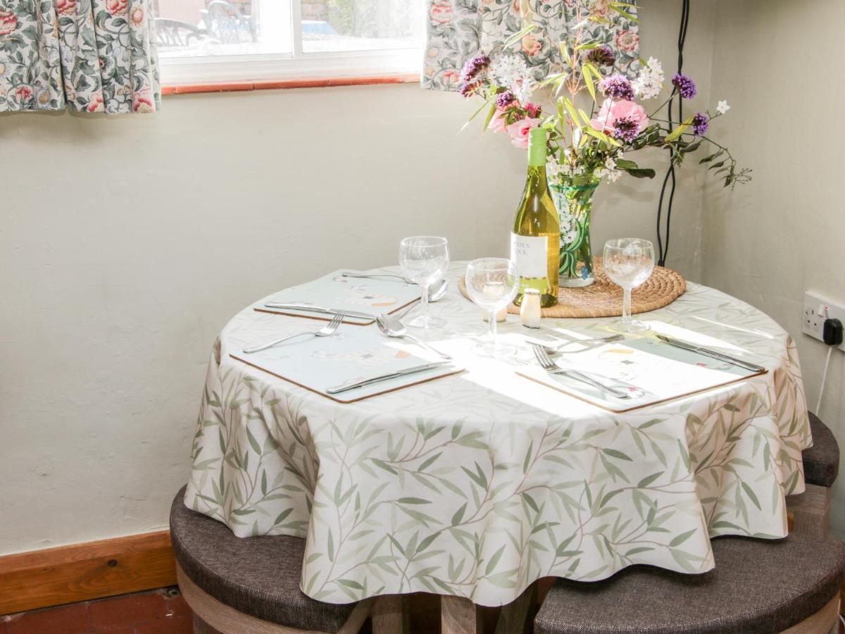 Ensdon Lea Cottage Шрусбъри Екстериор снимка