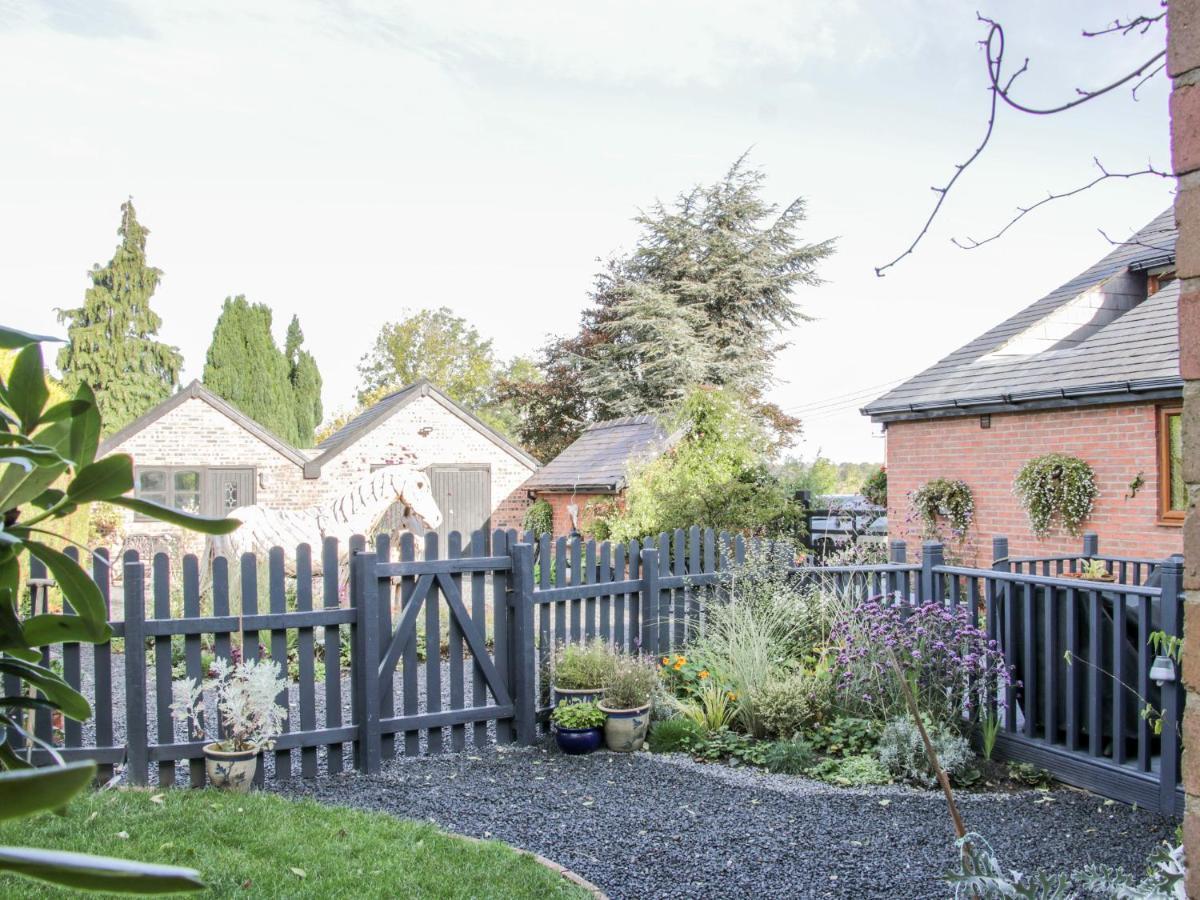Ensdon Lea Cottage Шрусбъри Екстериор снимка